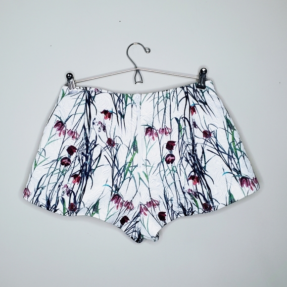 Sam & Lavi | Jacquard Floral Shorts Size Small - Picture 3 of 14
